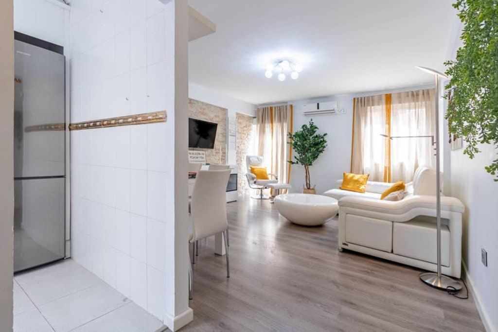 Apartament Triana Maestro Deluxe By Valcambre Sewilla